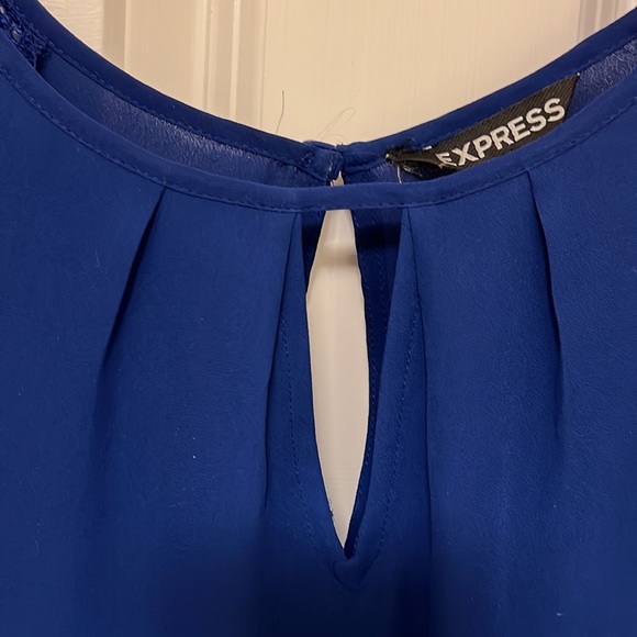 NWOT Royal Blue Express Top. Size M. - Picture 4 of 16